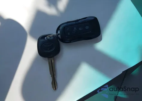 2008 Toyota Highlander Sport from USA, damaged, VIN JTEES43AX82072248